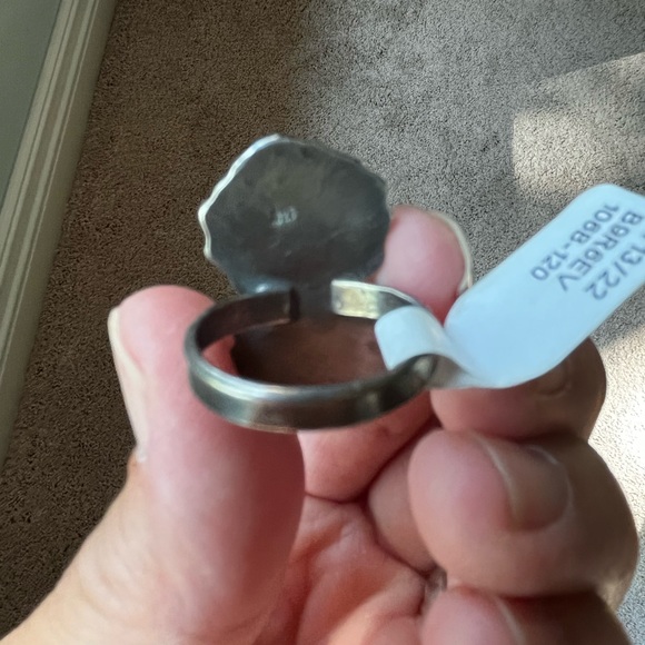 New sterling silver ring - Picture 3 of 3